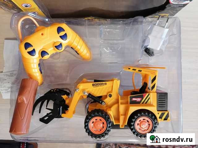 Трактор радиоуправляемый Красноярск - изображение 1