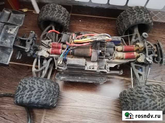 Машина на радио управлении Е-revo1/8 Астрахань - изображение 1