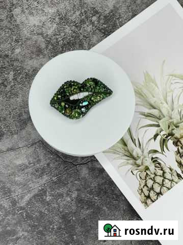 Брошь Губы Абакан - изображение 1