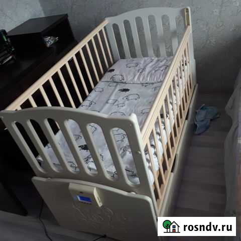 Детская кроватка с маятником и ящиком Великий Новгород - изображение 1