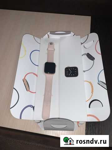 Часы apple watch se 44mm Краснодар - изображение 1