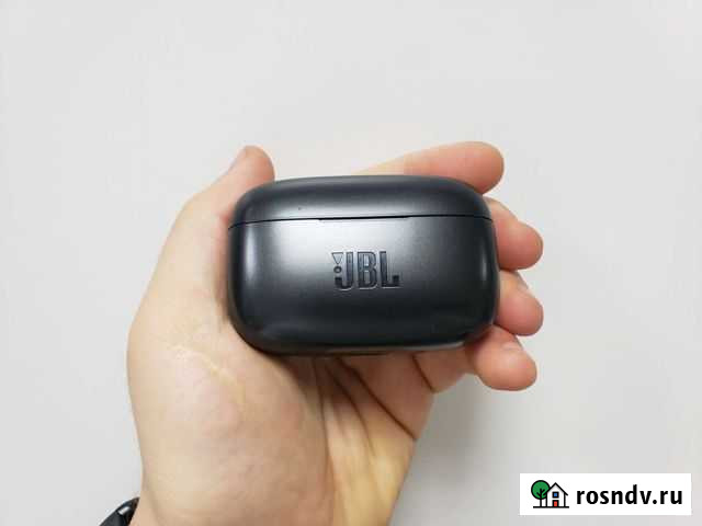 Jbl live 300tws кейс Новокуйбышевск - изображение 1