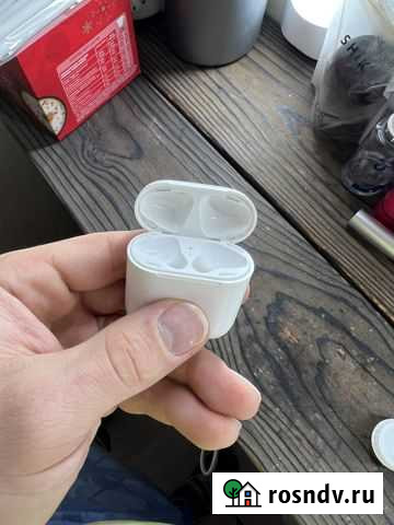 Кейс для airpods 2 оригинал Кировск - изображение 1