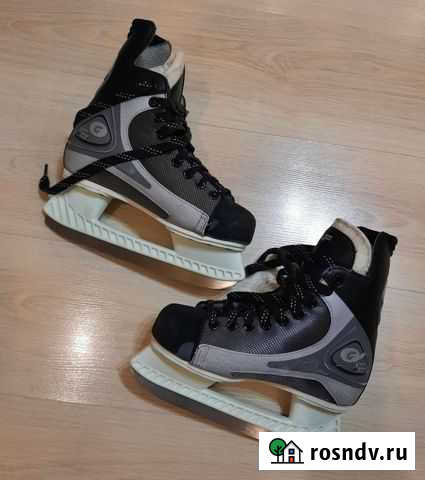 Коньки хоккейные Екатеринбург - изображение 1
