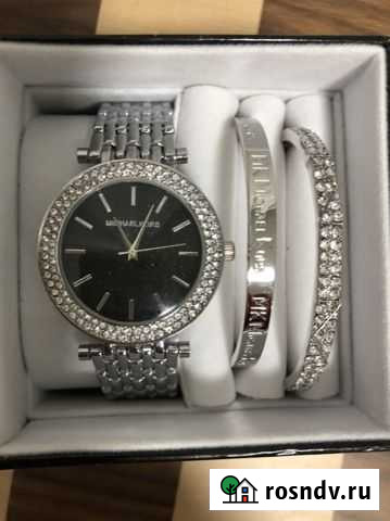Подарочный набор женских часов с браслетами Екатеринбург - изображение 1