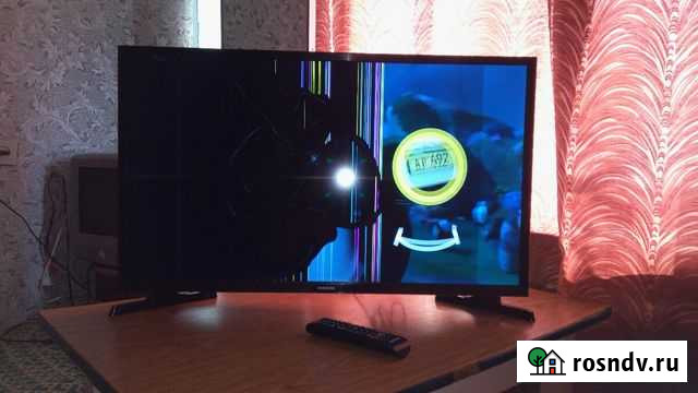 Телевизор ж/к. Самсунг UE32N4000AU мало б/у. битая Великие Луки - изображение 1