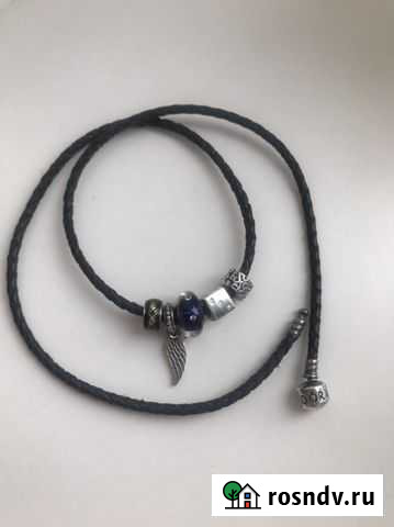 Кожаный браслет Pandora плюс шармы оригинал Тамбов - изображение 1