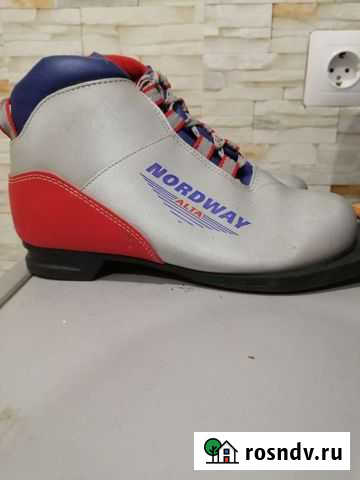 Лыжные ботинки nordway Сыктывкар - изображение 1