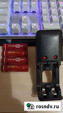 Пальчиковые аккумуляторы finepowe + зарядное устро Смоленск - изображение 1