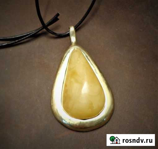 Крупный кулон с янтарем латунь Новосибирск - изображение 1