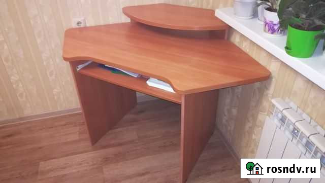 Компьютерный стол бу Тында - изображение 1