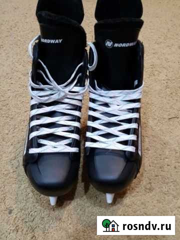 Коньки хоккейные 40 размер Мончегорск - изображение 1