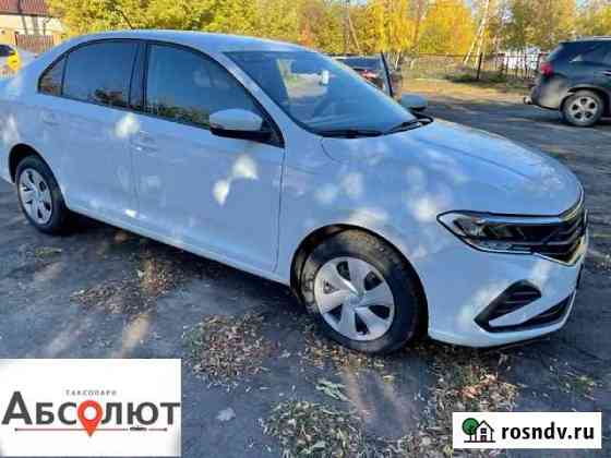 Водитель на Volkswagen Polo Омск
