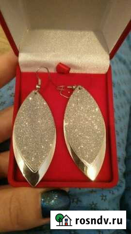 Сережки, серьги в виде листика блестящие Челябинск - изображение 1