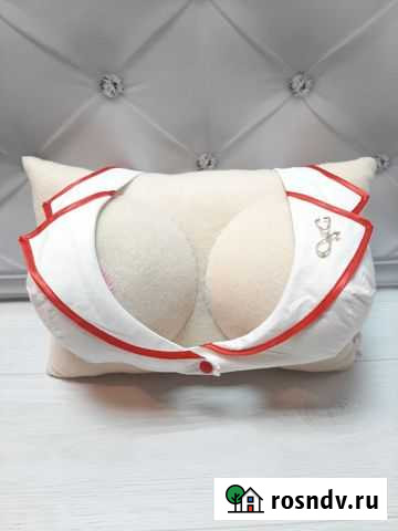 Подушкаженская грудь. Брошь есть белая и жёлтая Россошь - изображение 1