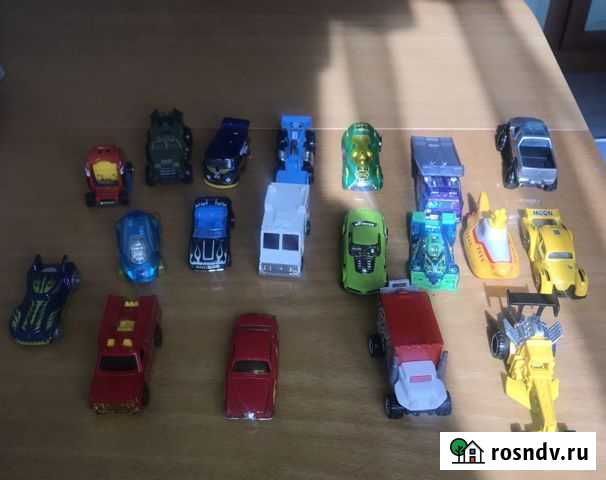 Машинки HotWheels Полярный - изображение 1