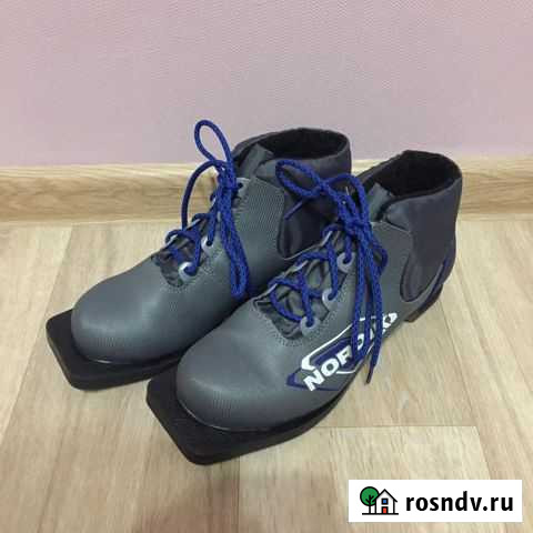 Лыжные ботинки 37размер Асбест - изображение 1