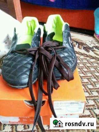 Бутсы Nike (36.5) Петушки - изображение 1