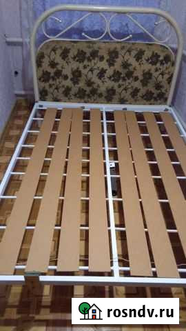 Кровать двухспальная с матрасом бу Майкоп - изображение 1