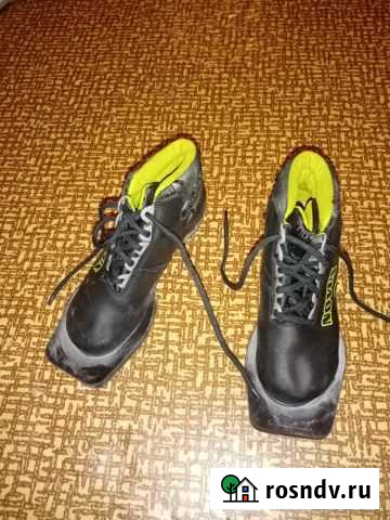 Лыжные ботинки 32 размера Владимир - изображение 1