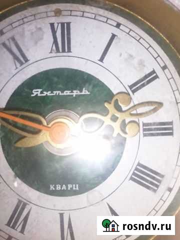 Кварцевые Часы янтарь Настольные СССР Орск - изображение 1