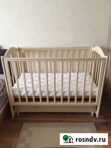 Детская кровать с поперечным маятником + матрас Москва - изображение 1
