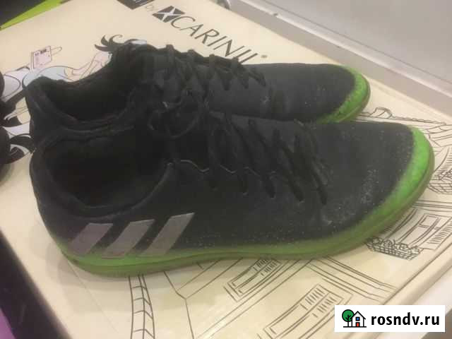 Бутсы футбольные Адидас 35-36 размер Тюмень - изображение 1