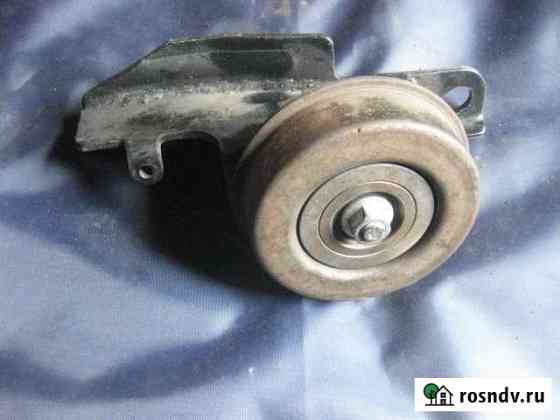 Ролик натяжной насоса гура Mitsubishi Pojero V43W Бердск