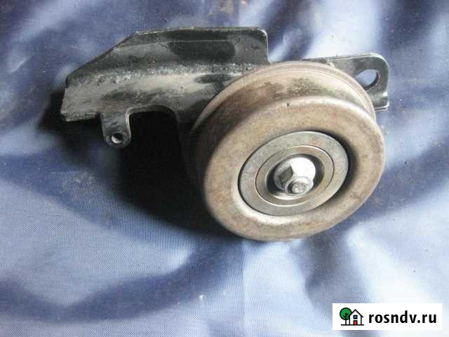 Ролик натяжной насоса гура Mitsubishi Pojero V43W Бердск - изображение 1