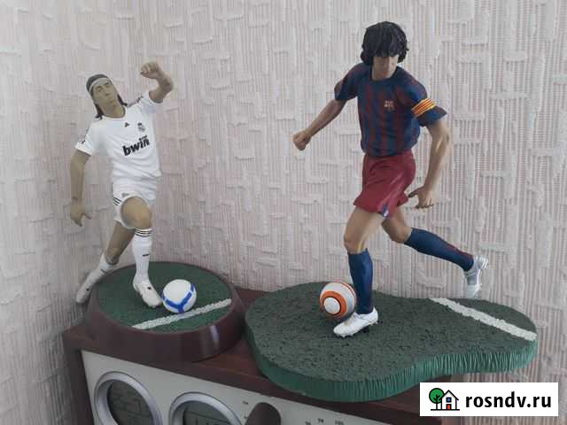 Фигурки футболистов 2шт. вместе Керчь - изображение 1