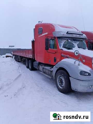 Freightliner Columbia с полуприцепом, 2004 Магадан - изображение 1