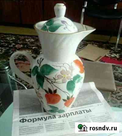 Кувшин и два блюда, большое и малое, ручная роспис Полысаево