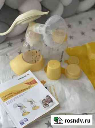 Молокоотсос Medela ручной+бутылочка для кормления Астрахань