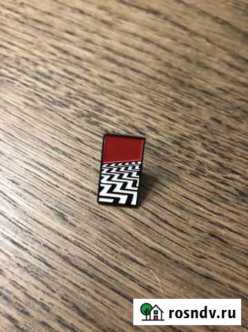 Значки твин пикс красная комната Астрахань - изображение 1