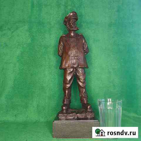 Скульптура бронзовая Капитан Москва