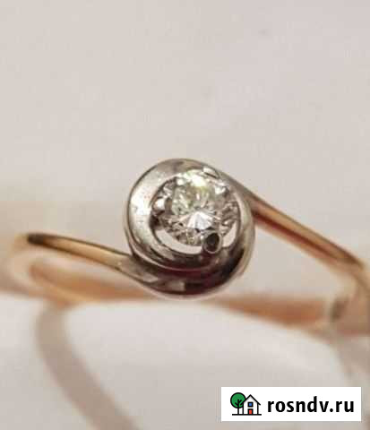 Новое золотое кольцо с бриллиантом Уфа - изображение 1