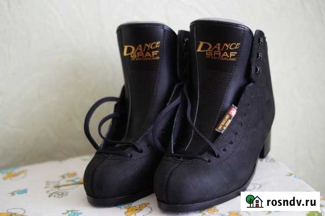 Профессиональные коньки graf dance р-р 9 новые Новосибирск - изображение 1