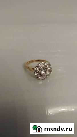 Золотое кольцо с фианитами Махачкала - изображение 1