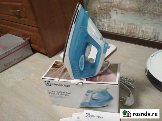 Утюг Electrolux EDB1730. Новый Кострома - изображение 1