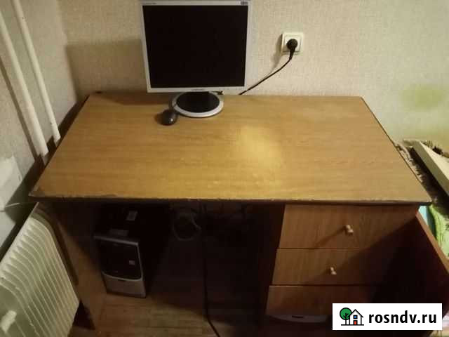 Письменный стол с ящиками б/у Воронеж - изображение 1