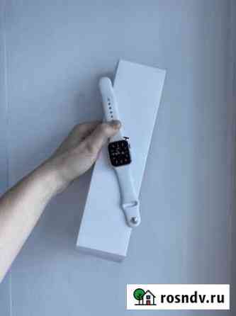 Apple Watch SE 40mm Ru/a на гарантии Свободный