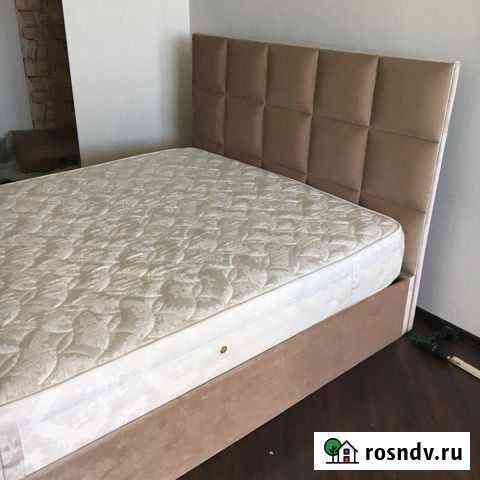 Кровать двухспальная с матрасом Дольки Коркино