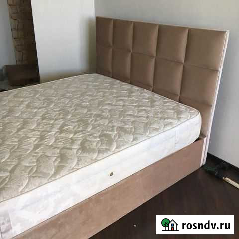 Кровать двухспальная с матрасом Дольки Коркино - изображение 1