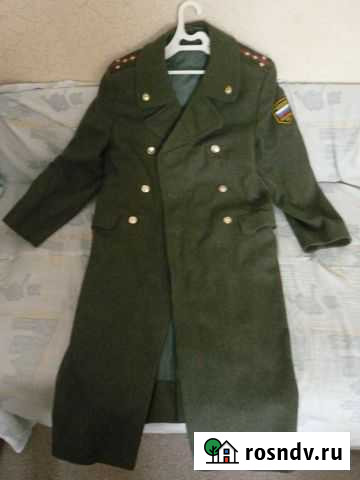 Шинель офицерского состава оливкового цвета р. 52 Новосибирск - изображение 1