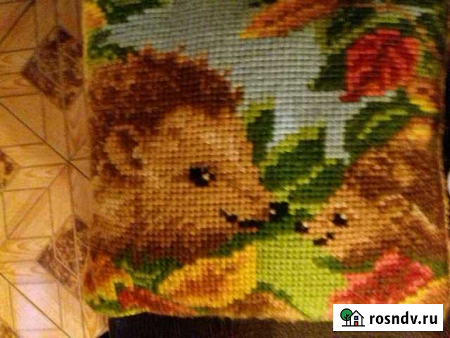 Подушка, картины вышитые крестом Санкт-Петербург - изображение 1