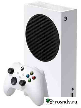 Xbox series s, 2 геймпада, game pass, зарядная ста Тольятти
