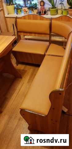 Кухонный уголок бу Красненькая - изображение 1