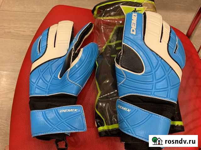 Вратарские перчатки Саратов - изображение 1