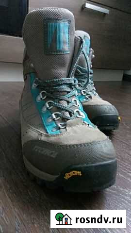 Треккинговые ботинки женские Чита - изображение 1