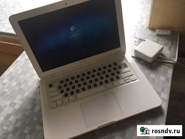 Apple MacBook 2009год Комсомольск-на-Амуре - изображение 1